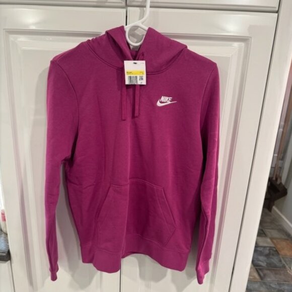 Nike Sportswear Club Fleece Women's Pullover Hoodie Fuchsia/White, Size Small - Picture 1 of 4
